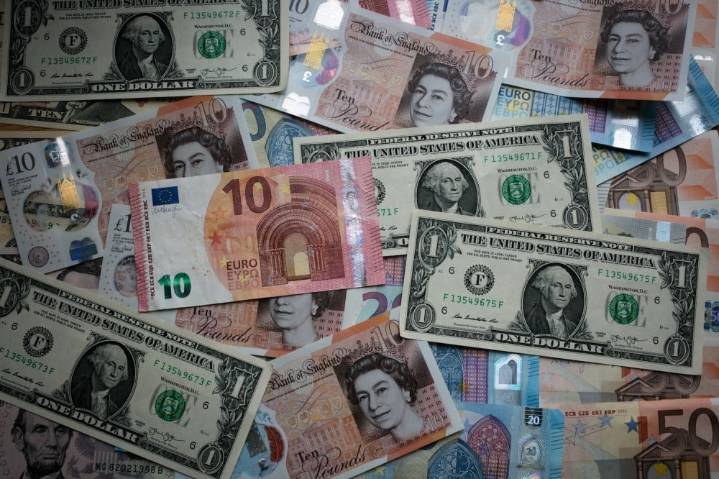 The Mother of All Currency Crises Is on the Horizon