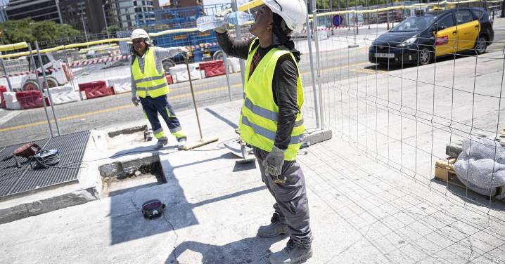 La OMS avisa de que la salud de dos de cada tres trabajadores está en riesgo