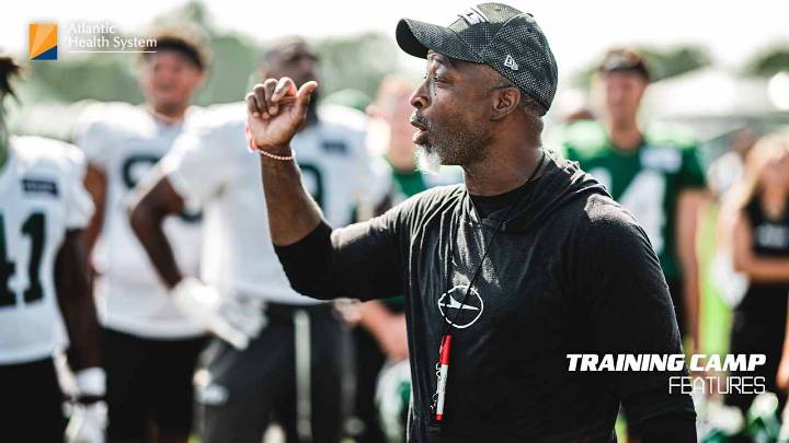 HC Aaron Glenn: 'You Cannot Win Games in This League with an Undisciplined Team'