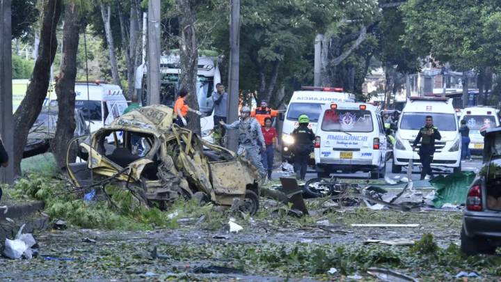 Colombia: Cali vivió un atentado terrorista frente a base aérea , con seis muertos y más de 70 heridos