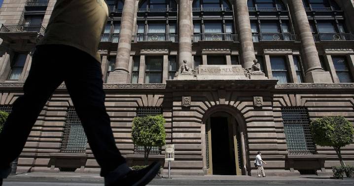 Banxico hará una pausa en ciclo de bajas de la tasa ante inflación persistente: analistas