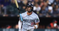 Lewis hits grand slam as Twins beat White Sox 9