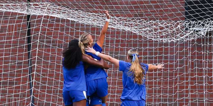 Florida soccer wins Exhibition versus Florida Atlantic