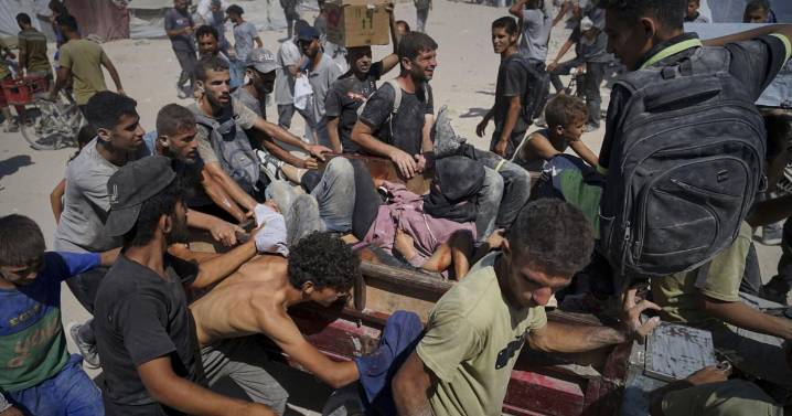 Ministro israelí reza en sitio sagrado en disputa; reportan 33 abatidos por Israel en Gaza