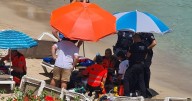 Muere un hombre en la playa de Cas Català