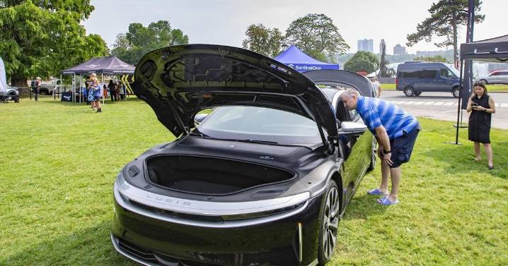 PHOTOS: Niagara 5000 supercars for kids of all ages