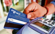 Mexicanos guardan tarjetas de crédito; moderan consumo