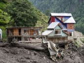 Flash floods kill at least 176 people in India and Pakistan