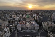Atrasar una hora el reloj. La Cámara baja aprobó el proyecto que busca cambiar el huso horario de la Argentina
