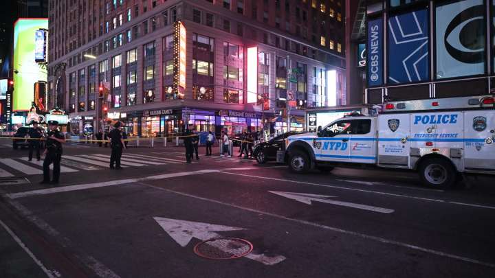 Adolescente protagoniza tiroteo en Times Square; hiere a tres