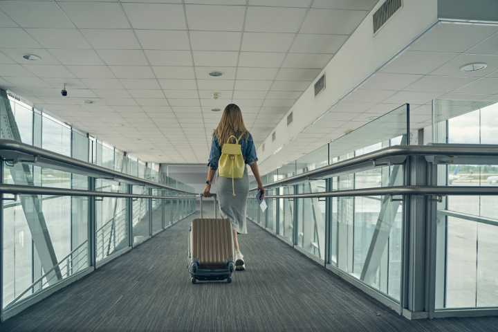 ¿Cuánto fue el aumento de pasajeros en el Aeropuerto de Monterrey durante julio?
