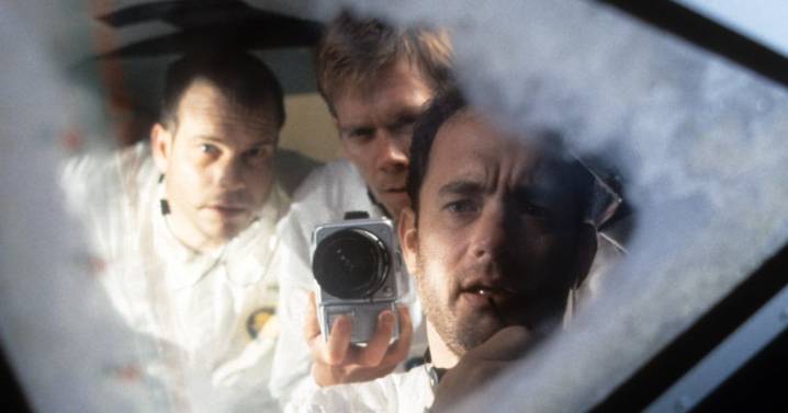Tom Hanks Pays Tribute to Late Astronaut Jim Lovell