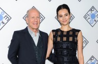 Esposa de Bruce Willis dice que él la recuerda por “momentos”