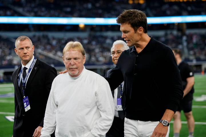 Raiders Legend Turns His Back on Tom Brady as Mark Davis Refuses to Relinquish Control to Minority Owner