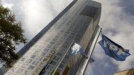 Juicio por YPF en Nueva York: el Gobierno ganó tiempo mientras espera dos instancias clave