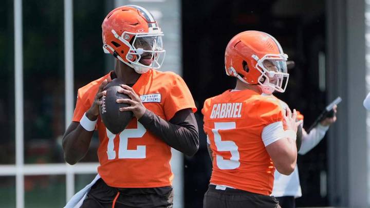NFL news roundup: Browns' Shedeur Sanders to start vs. Eagles if Dillon Gabriel (hamstring) can't play 
