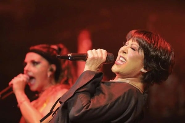 Alejandra Guzmán revela cirugías y padecimientos