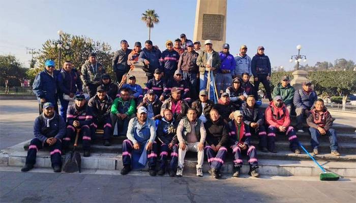 Amecameca celebra la labor del equipo de limpia en el Día del Barrendero