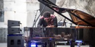 La magia de Amaro Freitas y su reinvención del jazz brasileño llegan a Buenos Aires