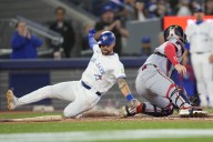 Blue Jays bats beat up on struggling Twins