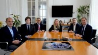 Milei cenó en Olivos con diputados aliados para sellar el veto del aumento a jubilaciones y discapacidad