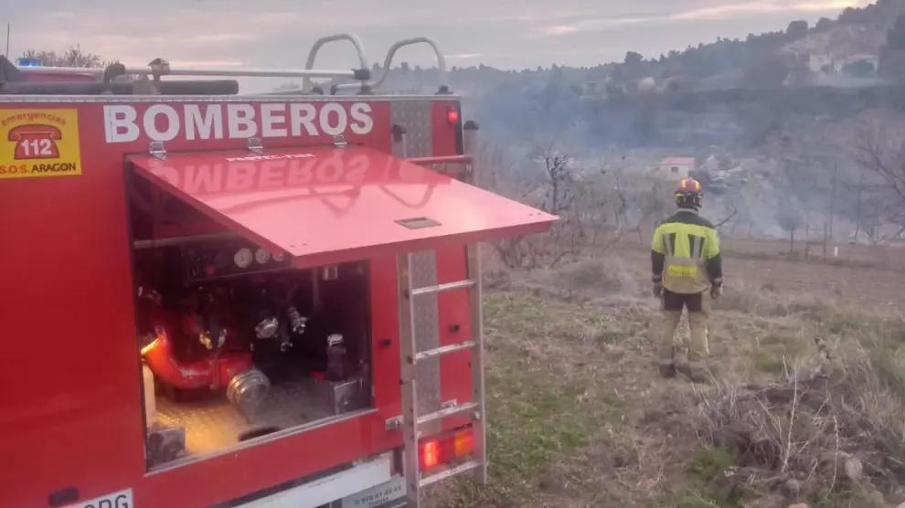 La caída de un rayo posible origen de un pequeño incendio de vegetación en el municipio de Torás