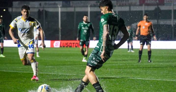 Se suspendió el partido entre Sarmiento y Rosario Central por una fuerte tormenta en Junín