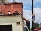 Cae de segundo piso hombre que instalaba aire acondicionado en Oaxaca