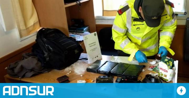 Un exgendarme fue detenido con una mochila llena de cocaína en la ruta 3 y lanzó una sorpresiva revelación