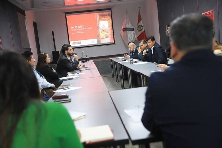 Nueva Ley de Turismo: Mincetur y gremios empresariales avanzan en la reglamentación