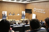 Presenta Julieta del Río libro ante universitarios