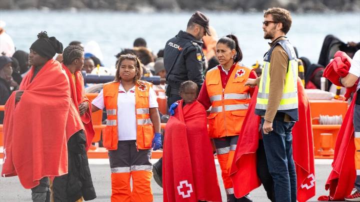 Canarias y Ceuta solicitan la declaración de contingencia migratoria con la entrada en vigor del decreto de menores migrantes