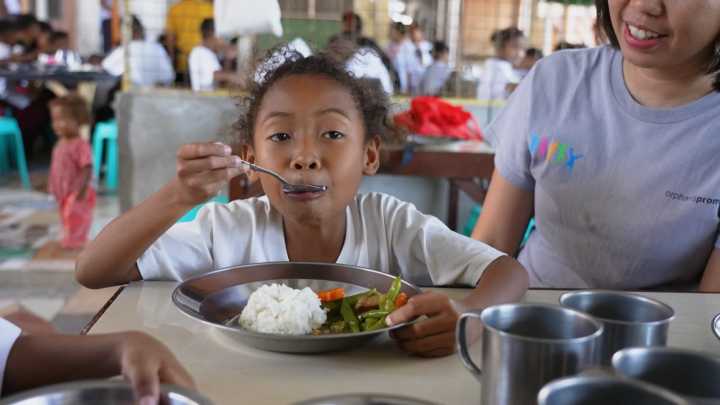 Working Hard—And Still Your Child Goes Hungry