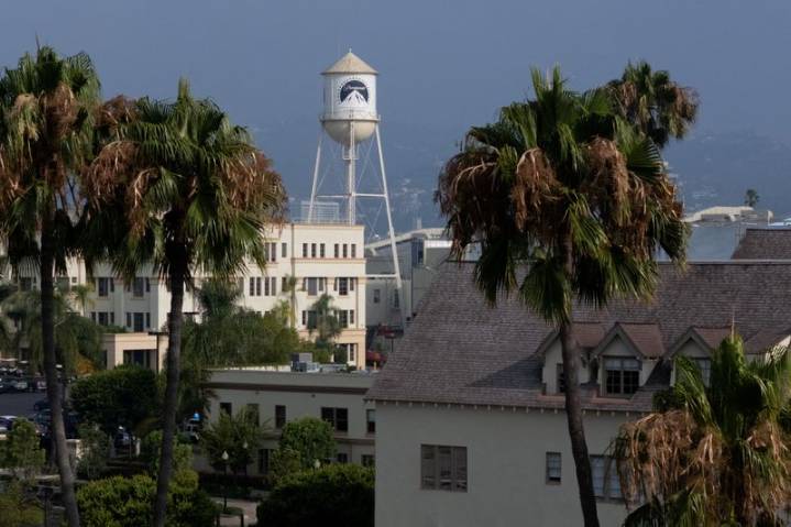 Senator wants FCC to disclose if Trump sought content changes during Paramount merger review