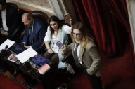 Filtran un chat entre Lemoine y Menem en plena sesión: burlas, risas y una acusación directa a Santiago Caputo