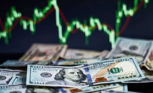 Suba del dólar: la clave que determinará si seguirá aumentando en agosto