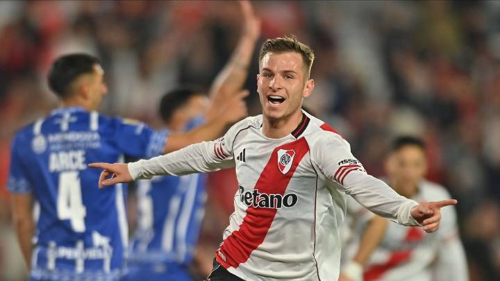 River goleó a Godoy Cruz y es único líder de la zona B