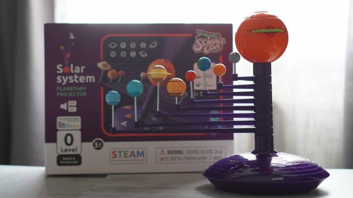 Science Can Solar System Planetary Projector review