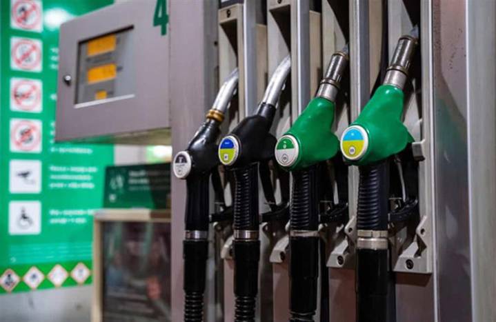 Líder transportista dominicano exige bajar precio a los combustibles
