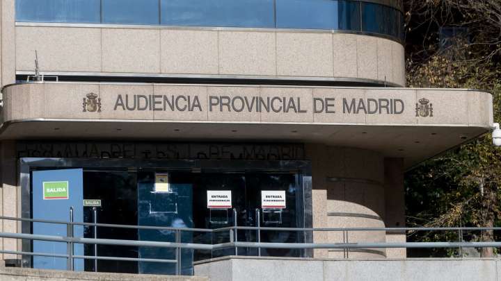 La Justicia ordena a un padre mantener la pensión de alimentos a su hija mayor de edad con la que no tiene relación