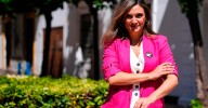 María Márquez afea a Juanma Moreno que no celebre el Consejo de Gobierno: "Se está pegando un verano de señorito"