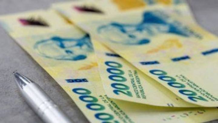Paritarias freezadas: los salarios de grandes gremios no lograron ganarle a la inflación