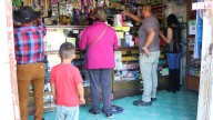 Ofertas en útiles escolares atraen a familias, previo al inicio de clases