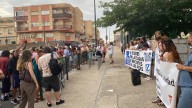 Protesta en Valdefierro: los jóvenes se rebelan contra el cierre de espacios juveniles en Zaragoza