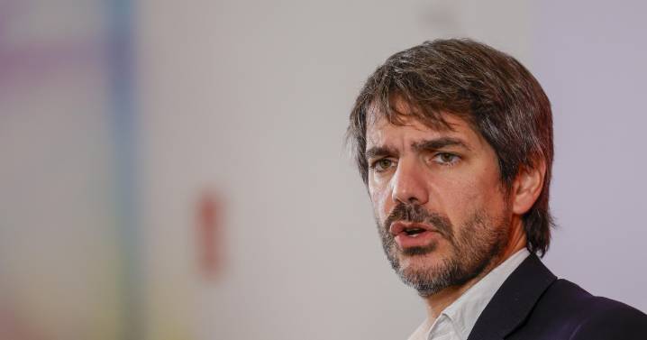 Urtasun afirma «la buena dirección» del Gobierno pese a los casos de corrupción del PSOE: Sánchez cumple con «certezas»