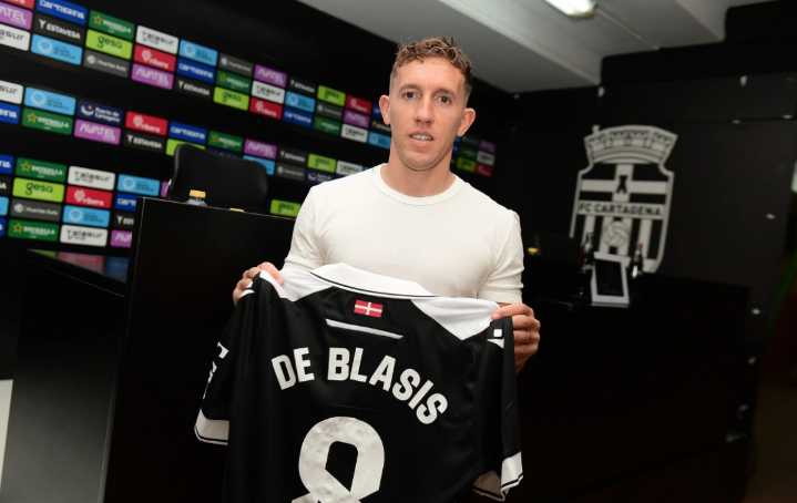 Deportes | De Blasis, en el Efesé: "Vuelvo para ayudar lo máximo y pelear por el ascenso"