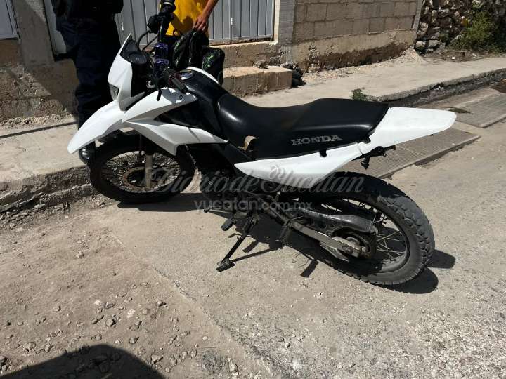 Joven de Cancún reclama devolución de motocicleta recuperada en Tizimín
