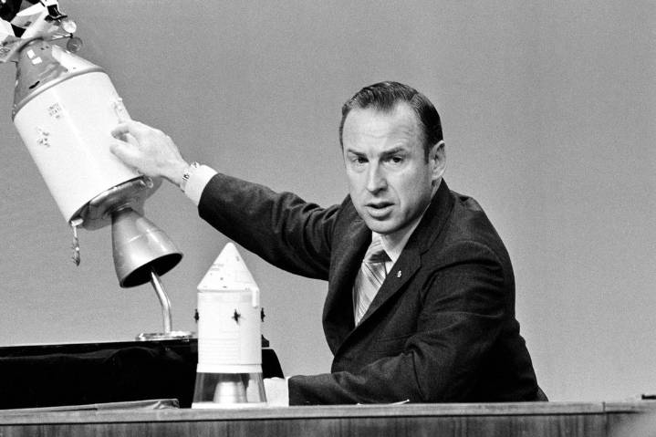 Apollo 13 moon mission leader James Lovell dies at 97