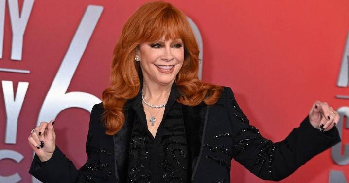 Reba McEntire Accused Of Drama And Spotlight Grabbing On 'The Voice'