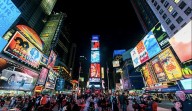 Times Square Shooting: 3 Injured, Teen Suspect Apprehended